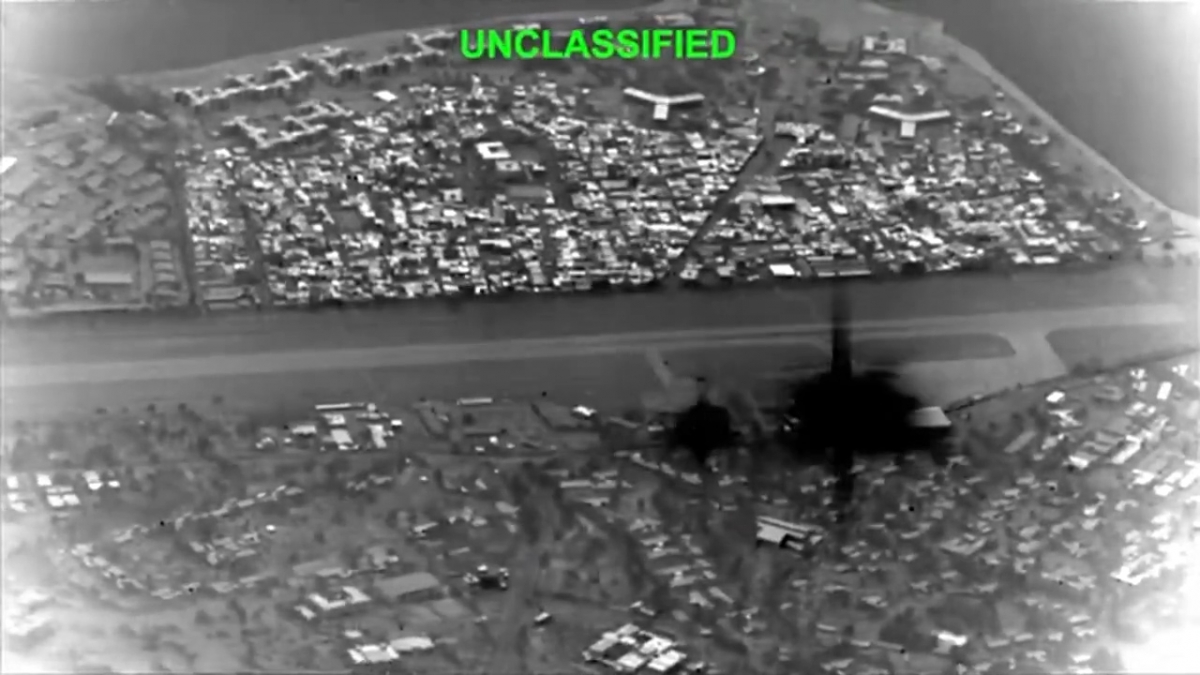 Ông Trump đăng video Mỹ tấn công đảo Kharg của Iran